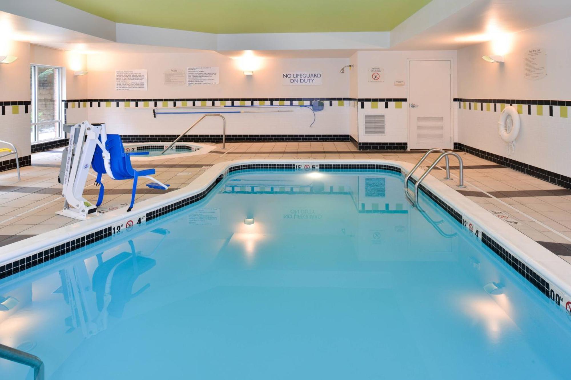 Fairfield Inn And Suites By Marriott Ашбъро Екстериор снимка