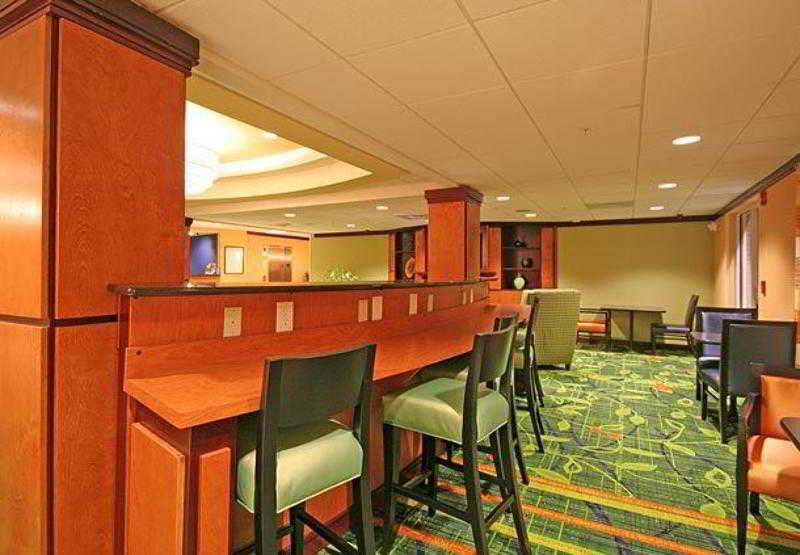 Fairfield Inn And Suites By Marriott Ашбъро Екстериор снимка