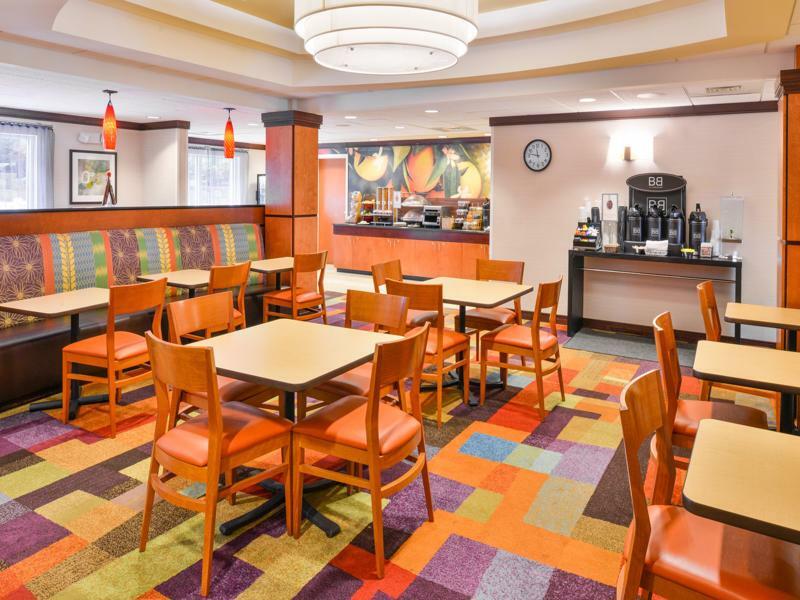 Fairfield Inn And Suites By Marriott Ашбъро Екстериор снимка